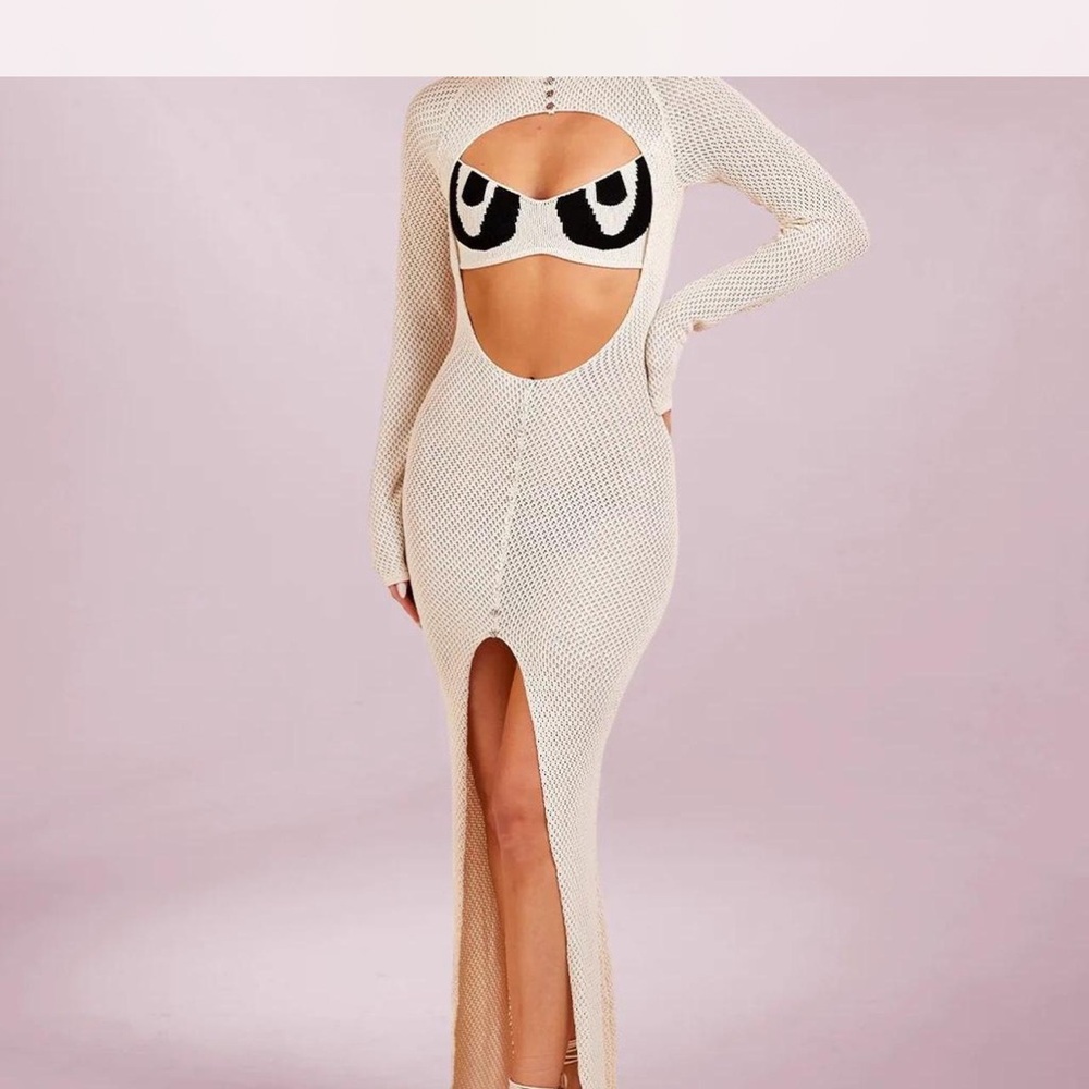 Cutout Long Sleeve Cream Maxi Dress with Contrast Bra Detail